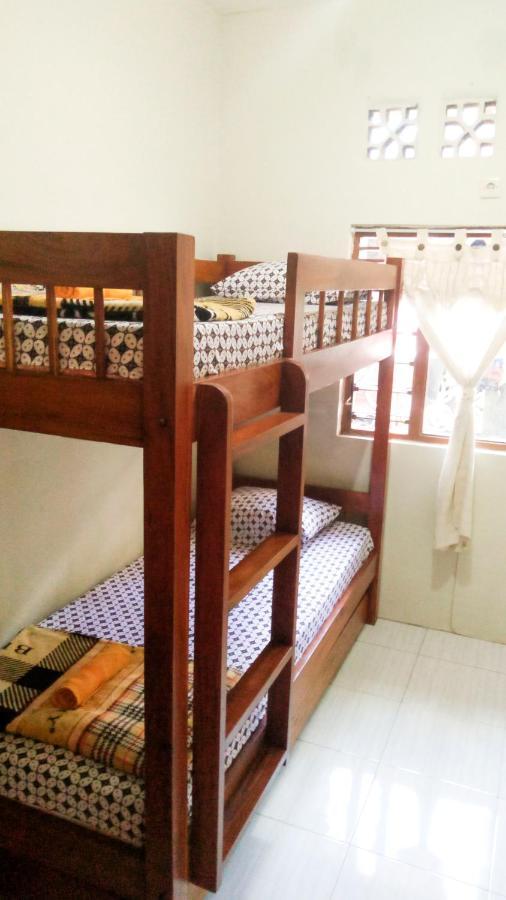 Ngampilan Backpacker Hostel Yogyakarta Exterior foto
